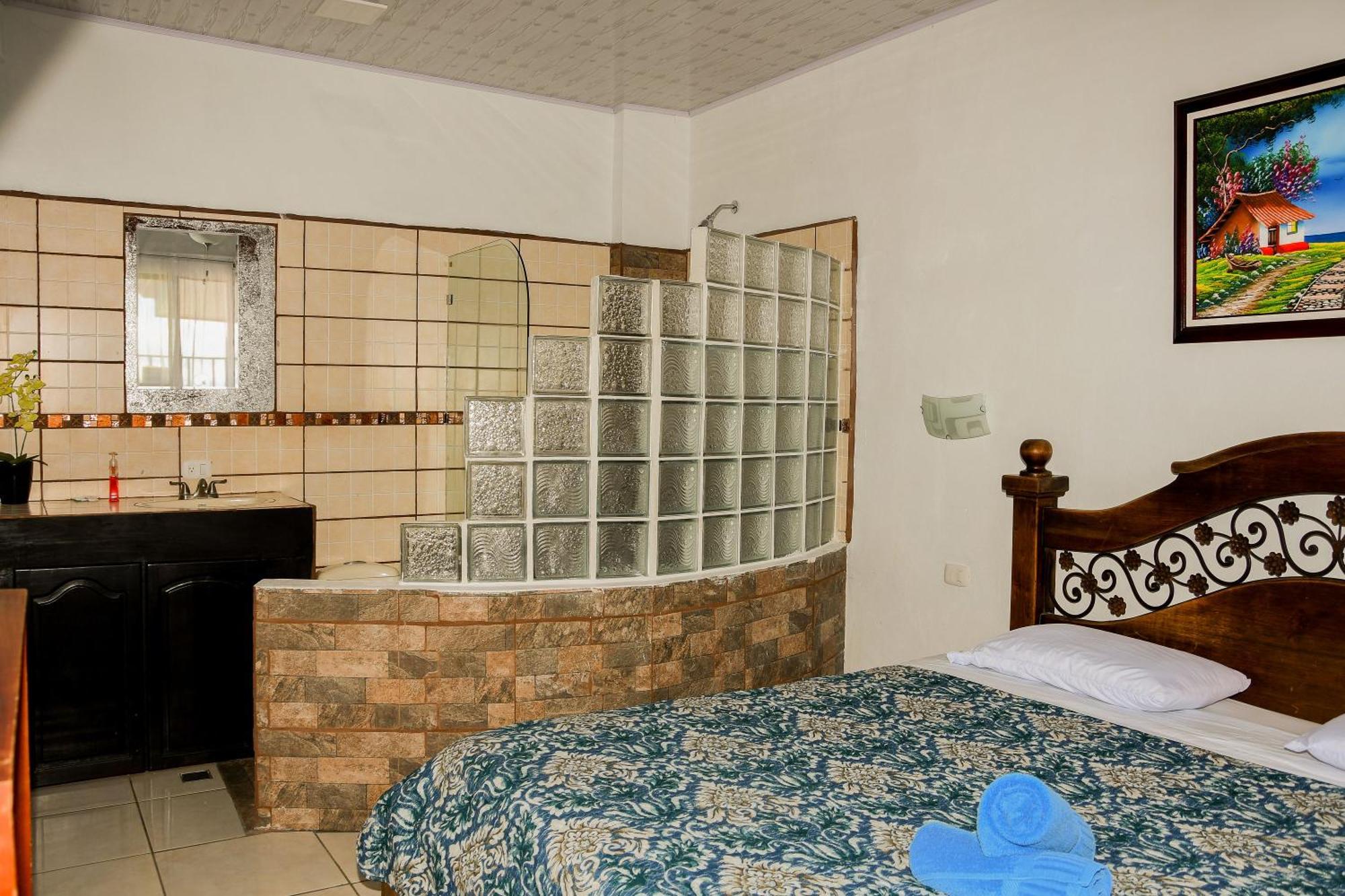 Loma Tranquila Aparthotel Pilas Room photo